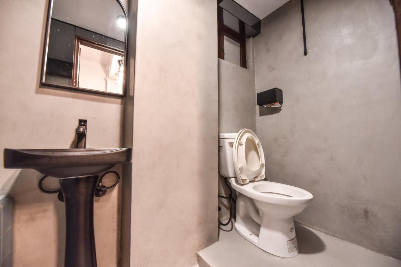 Eryang Homestay Tainan Exterior foto