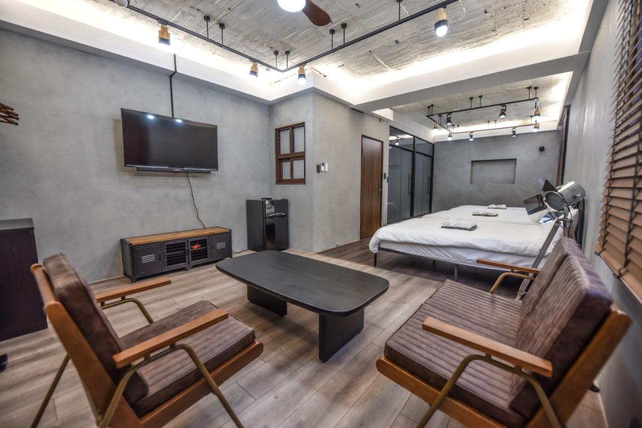 Eryang Homestay Tainan Exterior foto
